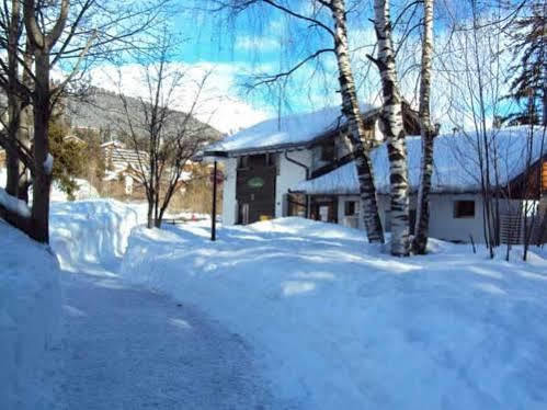 A Pousada Dortoir Moubra Crans-Montana Exterior foto